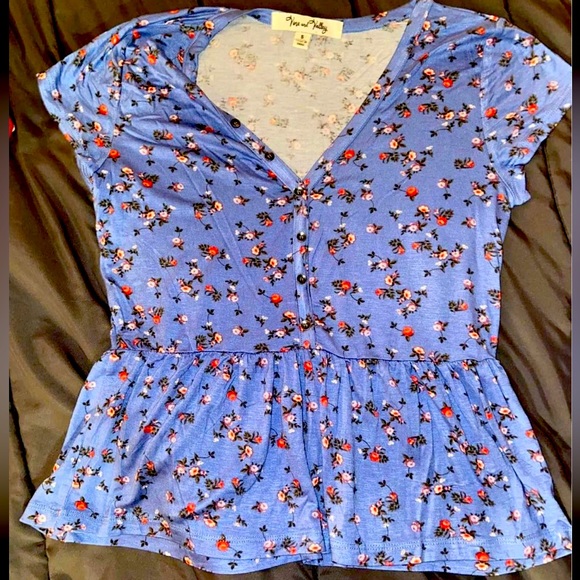 Vine and Valley Floral Blouse - Picture 1 of 3